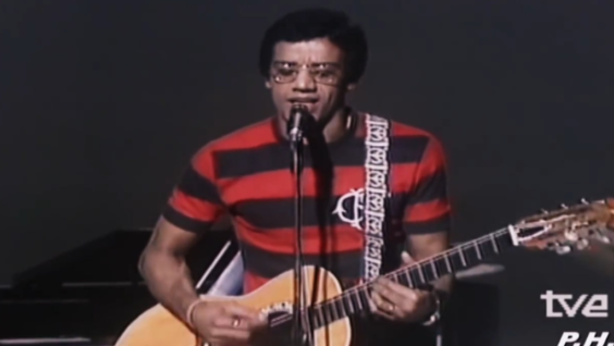 A Trilha Sonora da Nação: Os Grandes Artistas que Cantaram seu Amor pelo Flamengo
