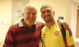 O Rei Assina Embaixo: Zico Garante que Jogaria com Arrascaeta e Revela o Segredo da Fase Artilheira do Uruguaio