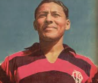 O Primeiro Maestro: Como Dequinha Inventou a Elegância no Meio-Campo Rubro-Negro