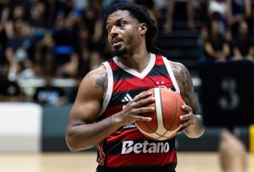 Eletrizante: Flamengo Supera o Minas em Duelo de Gigantes e Garante Vantagem no Super 8